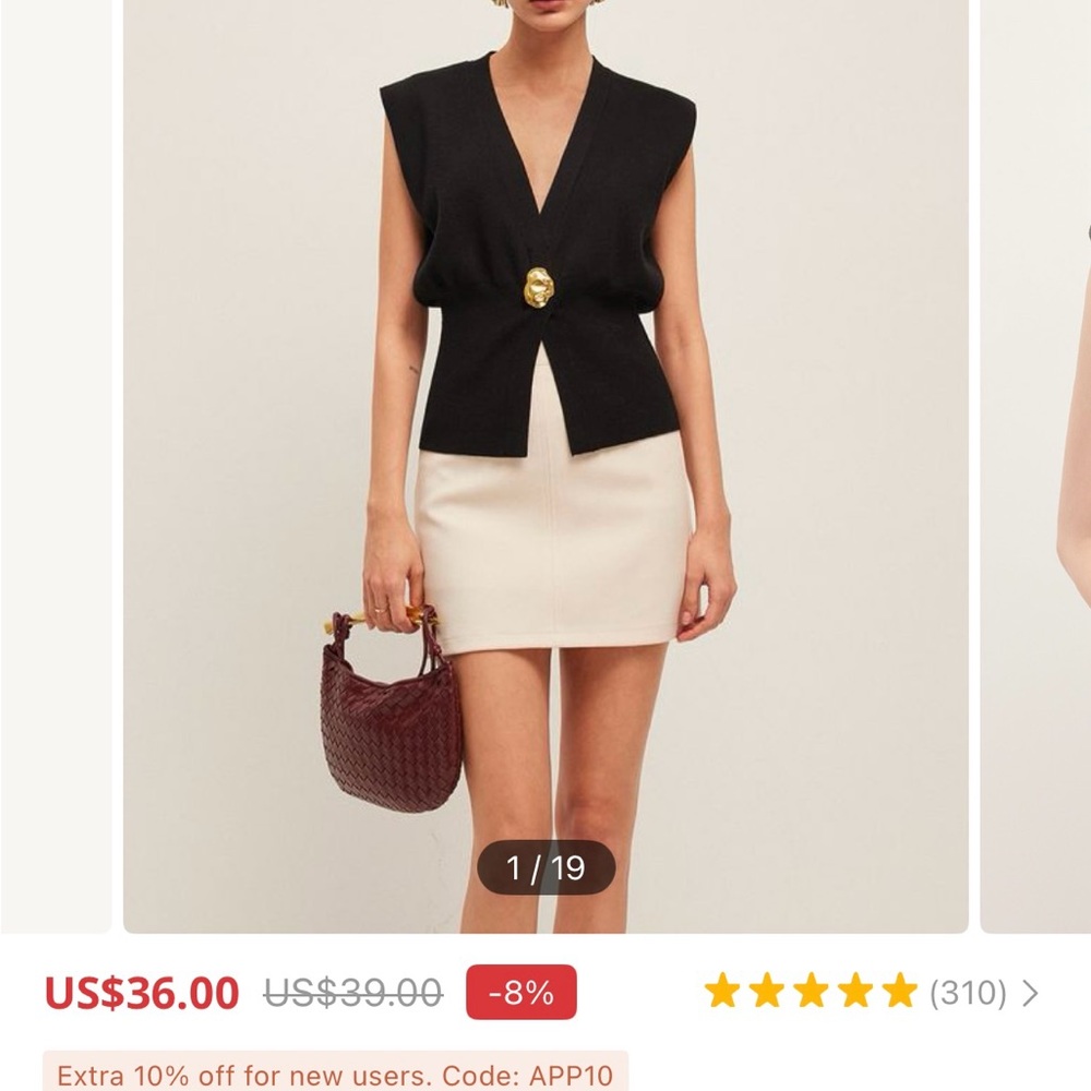 Commense V-Neck Buttoned Detail Sweater